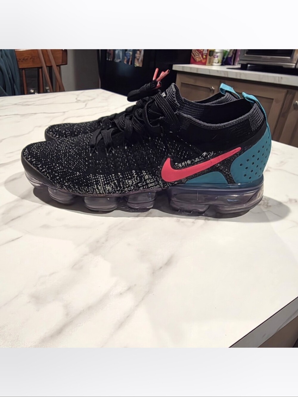 Nike Air VaporMax Flyknit 2 Mens Shoes Black Hot Punch Size 9